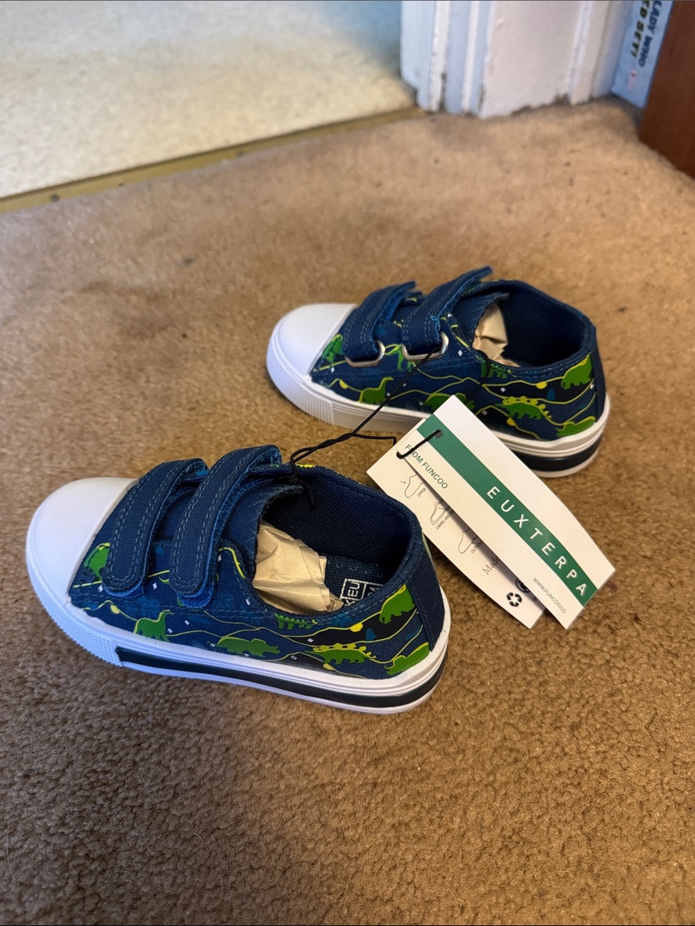 Euxterpa Kids' Navy & Green Dinosaur Velcro Light Up Sneakers